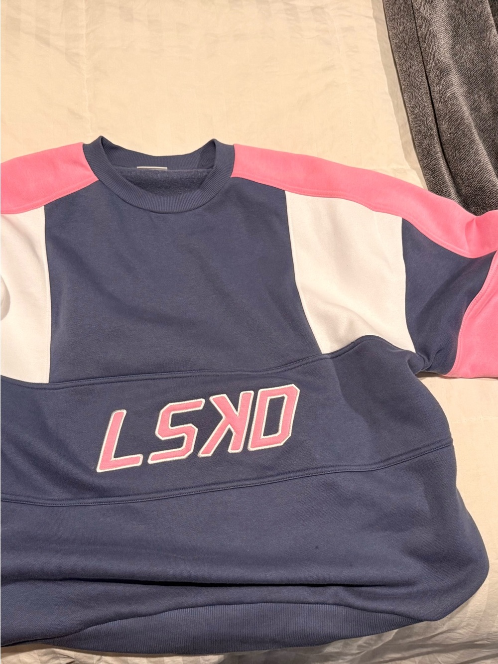 LSKD Navy & Pink Colorblock Crewneck Sweatshirt